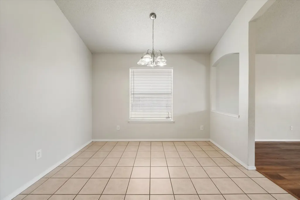 1529 Bluewater Drive Cleburne TX 76033
