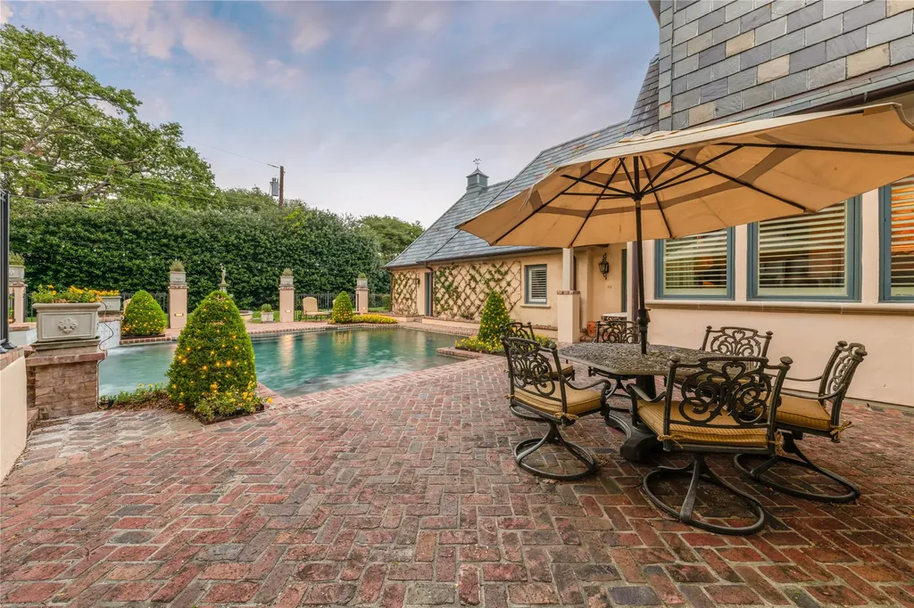 6347 Woodland Drive Dallas TX 75225