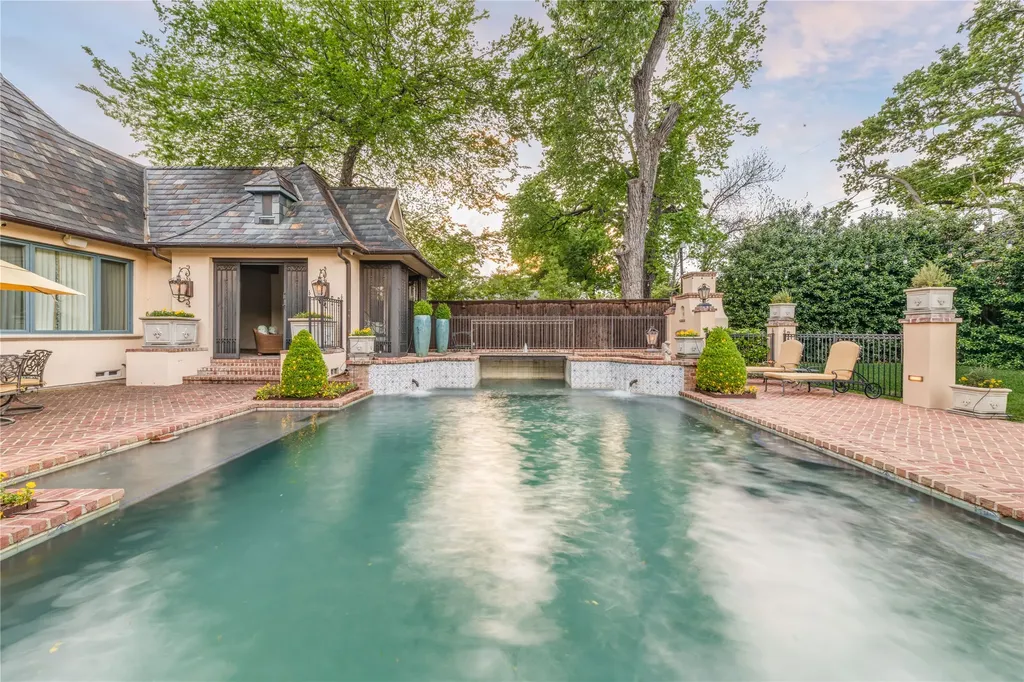 6347 Woodland Drive Dallas TX 75225