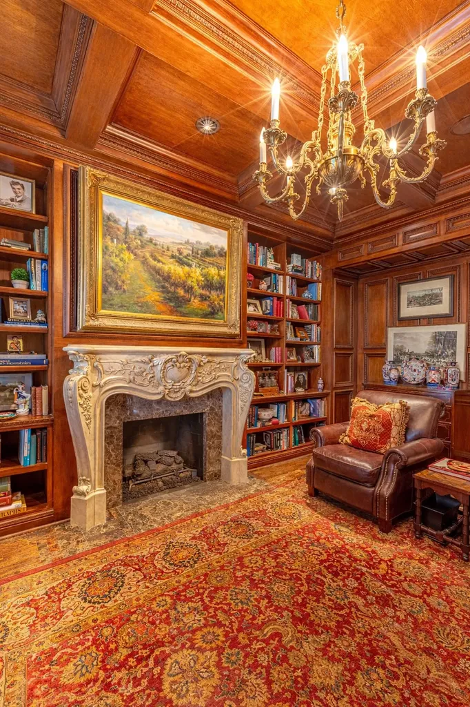 6347 Woodland Drive Dallas TX 75225