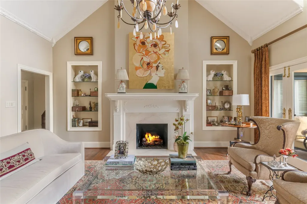 6347 Woodland Drive Dallas TX 75225