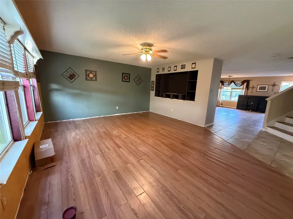 10128 Chapel Springs Trail Fort Worth TX 76116