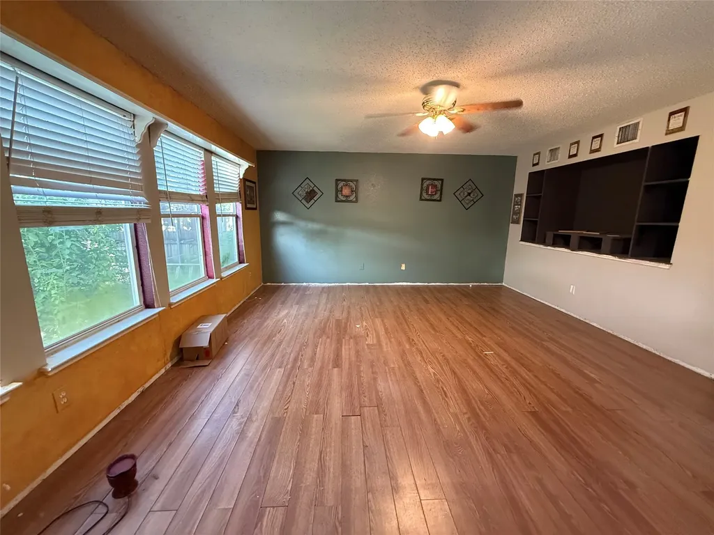 10128 Chapel Springs Trail Fort Worth TX 76116