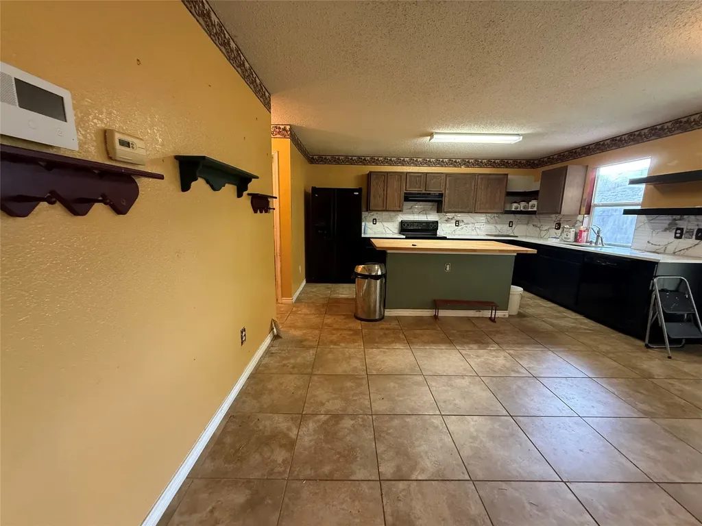 10128 Chapel Springs Trail Fort Worth TX 76116