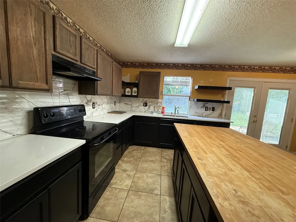 10128 Chapel Springs Trail Fort Worth TX 76116