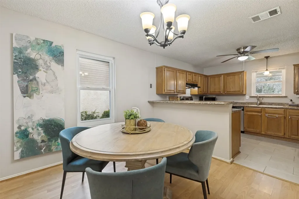 2519 Beverly Hills Lane Mesquite TX 75150