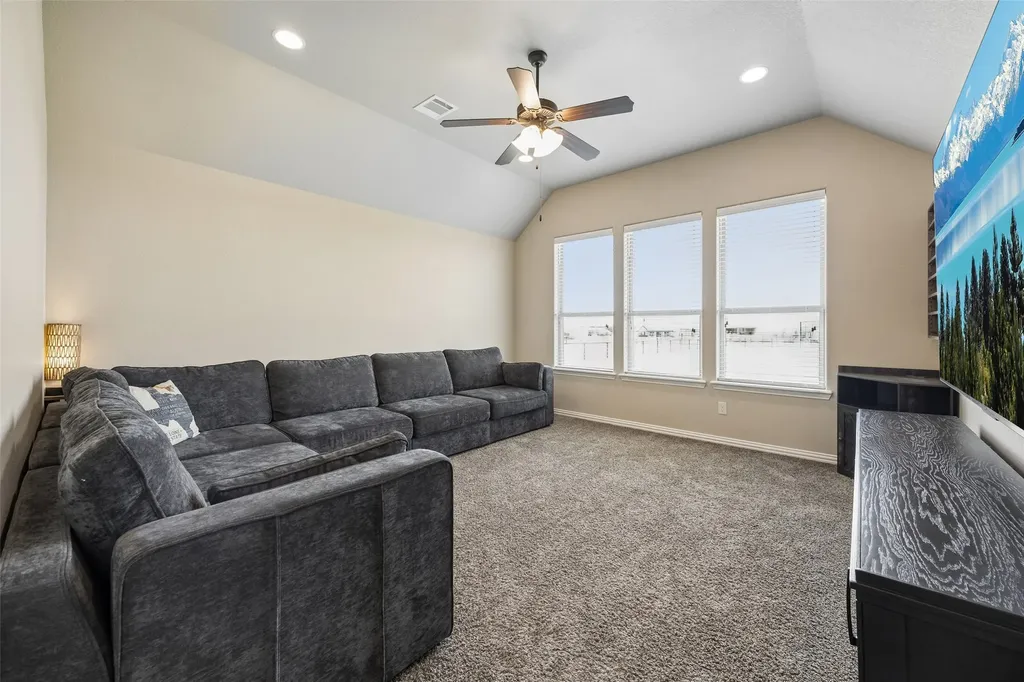 135 Stanford Lane Springtown TX 76082