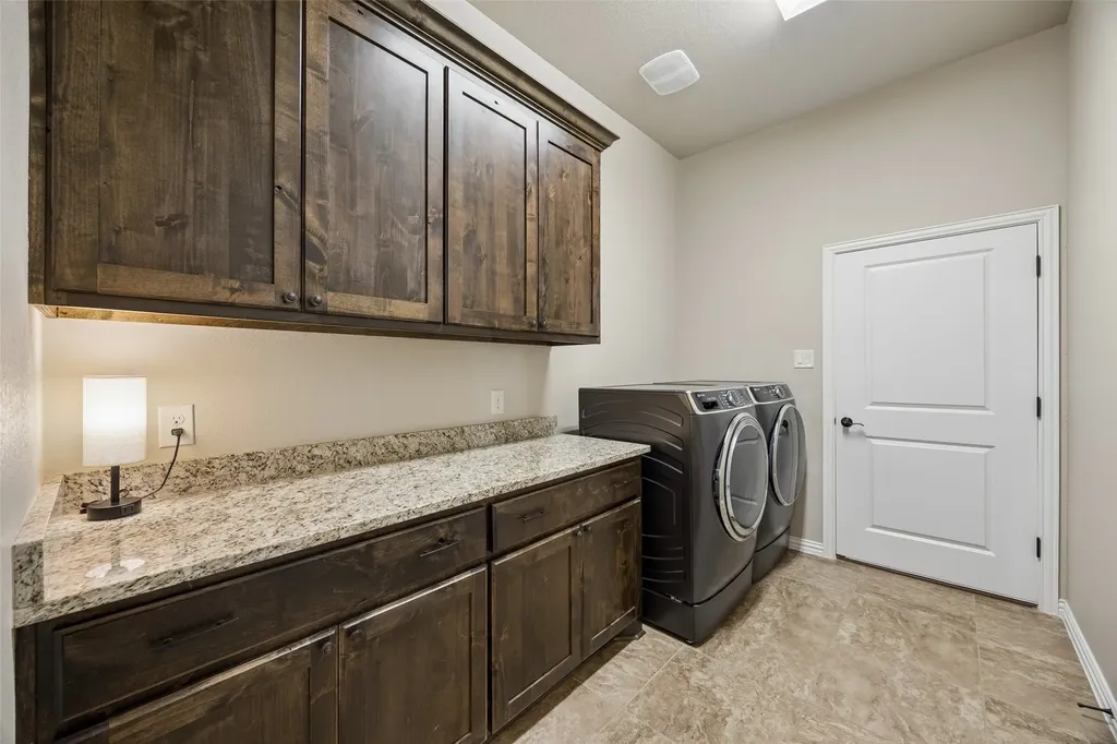 135 Stanford Lane Springtown TX 76082
