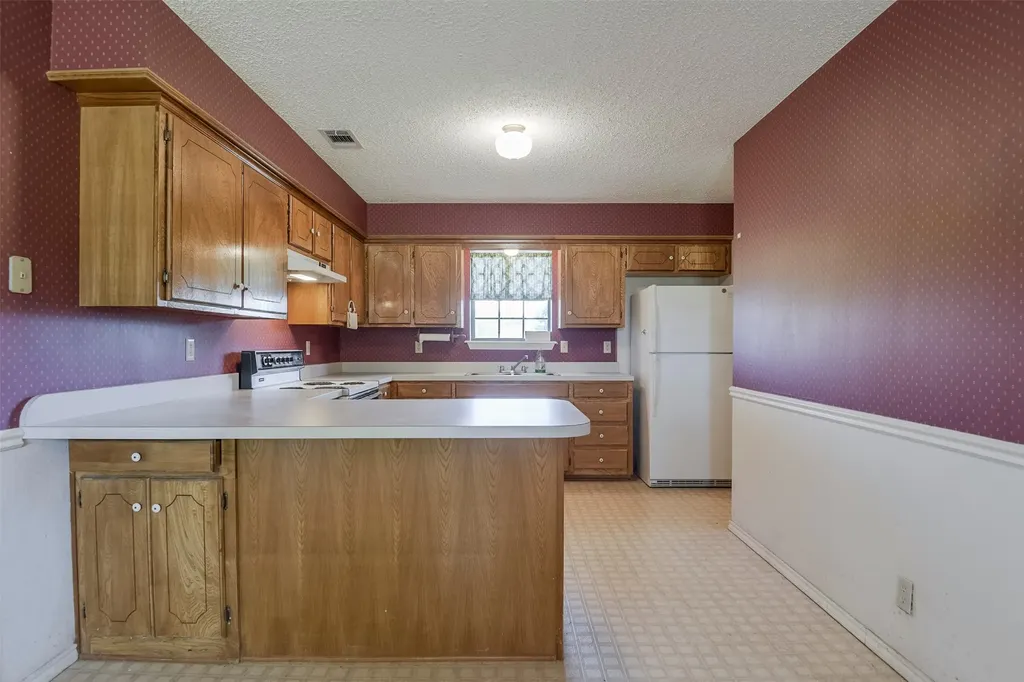 301 Vinyard Drive Waxahachie TX 75167