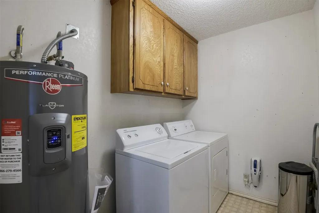 301 Vinyard Drive Waxahachie TX 75167