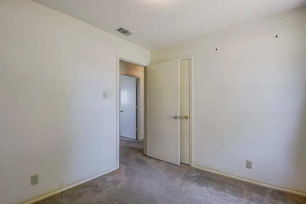 301 Vinyard Drive Waxahachie TX 75167