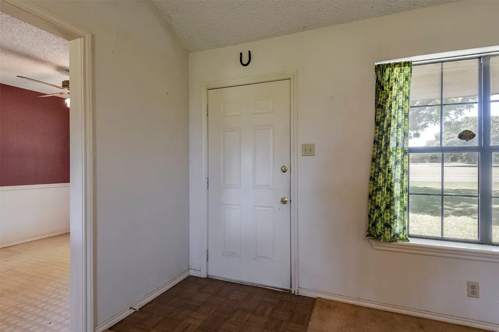 301 Vinyard Drive Waxahachie TX 75167