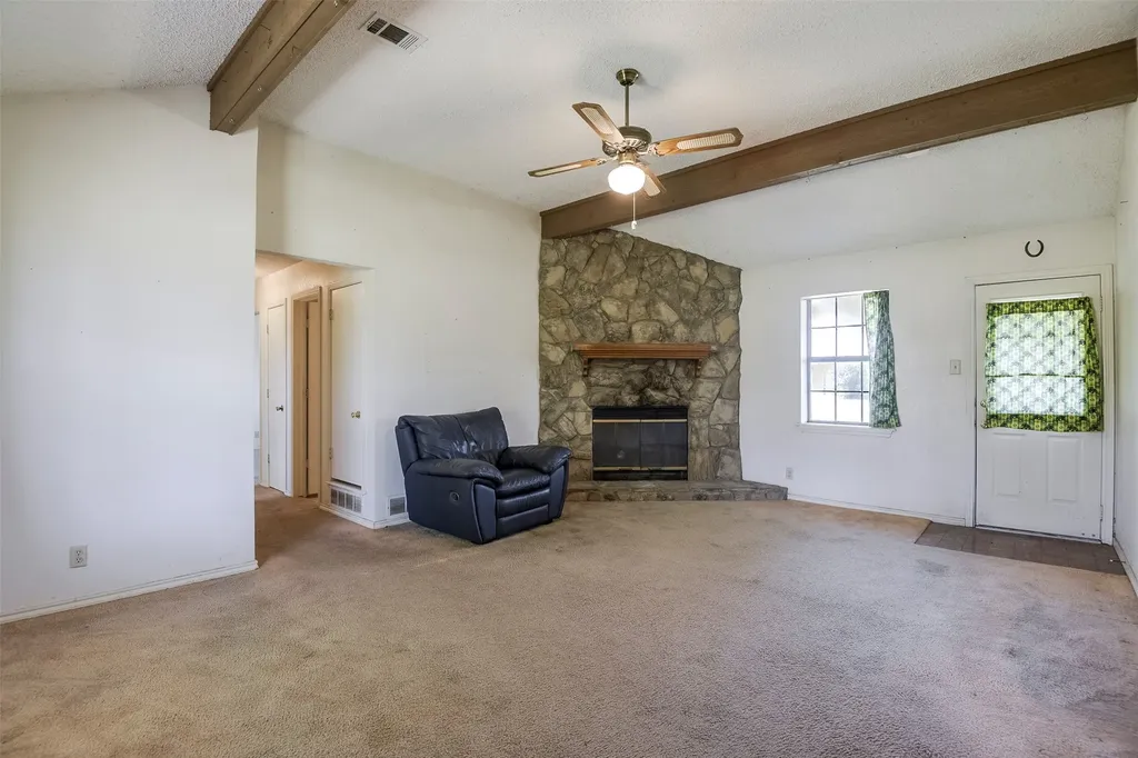 301 Vinyard Drive Waxahachie TX 75167