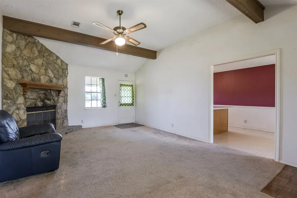 301 Vinyard Drive Waxahachie TX 75167
