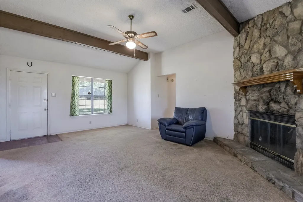 301 Vinyard Drive Waxahachie TX 75167