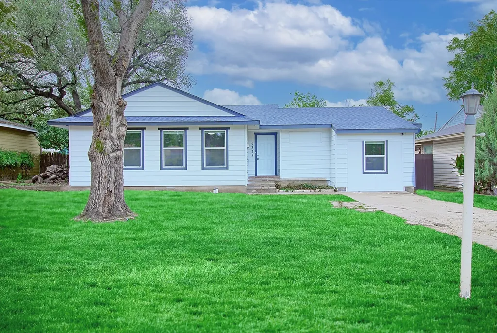 7325 Aberdeen Drive Fort Worth TX 76116