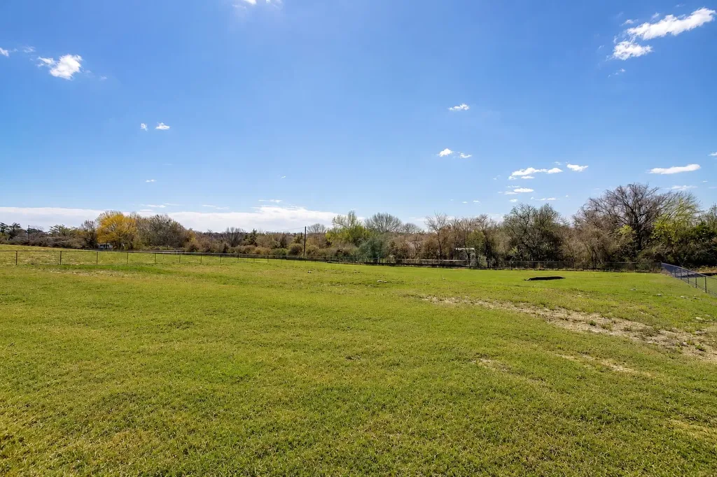 121 Rocky Top Ranch Lane Reno TX 76020
