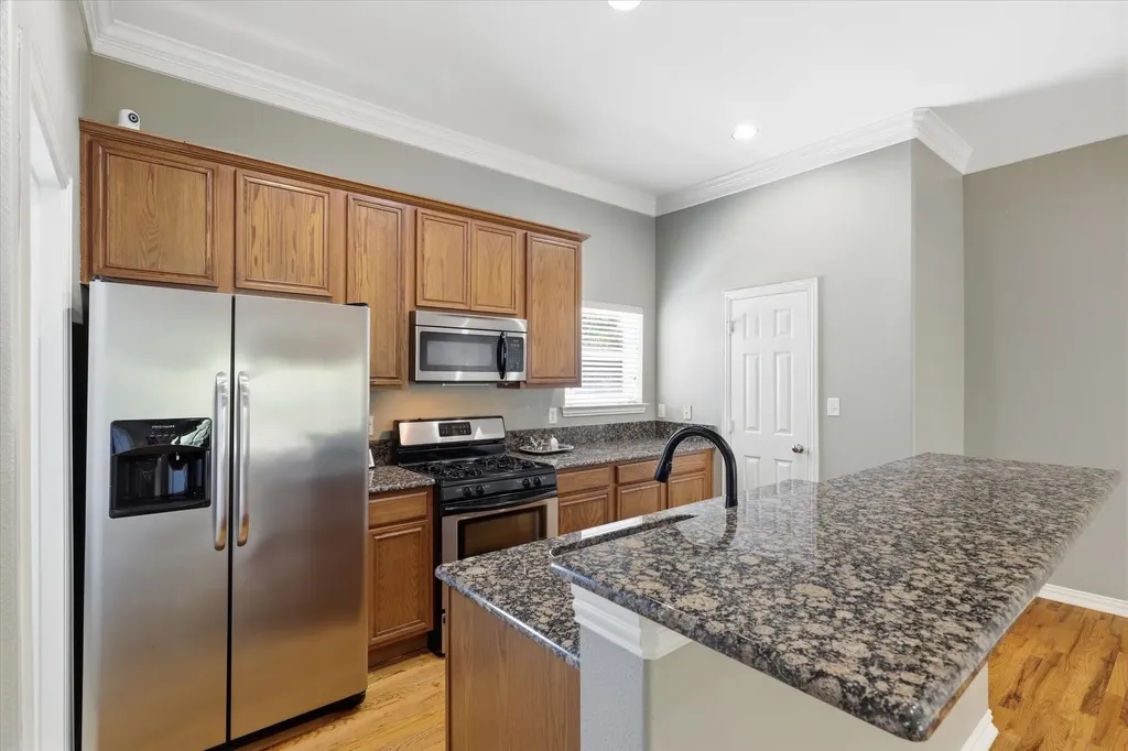 3111 Cedarplaza Lane Dallas TX 75235
