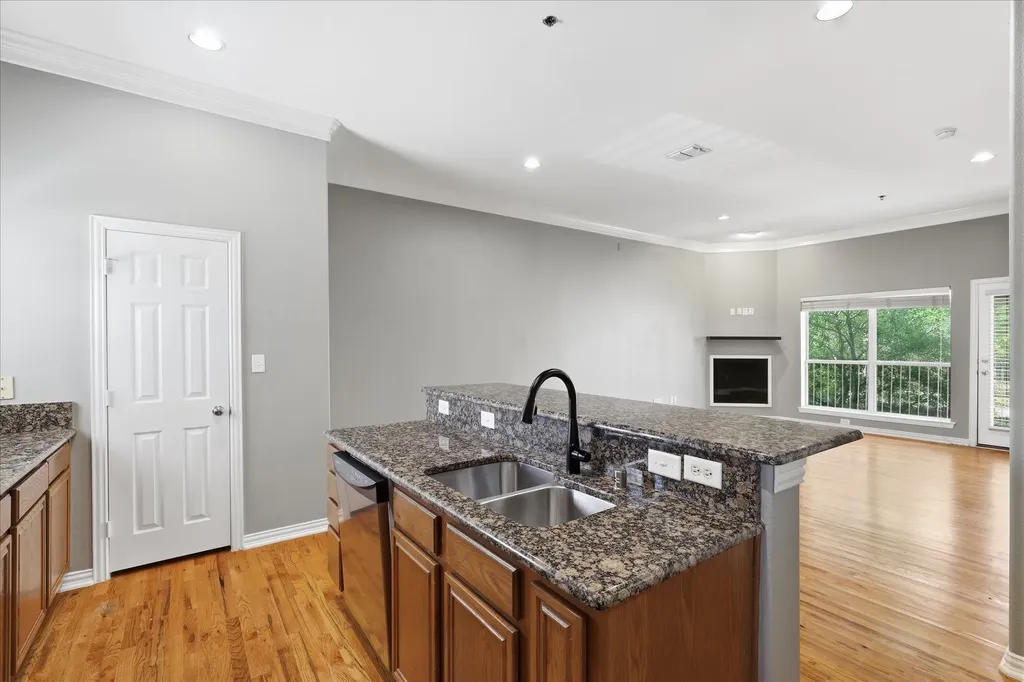 3111 Cedarplaza Lane Dallas TX 75235