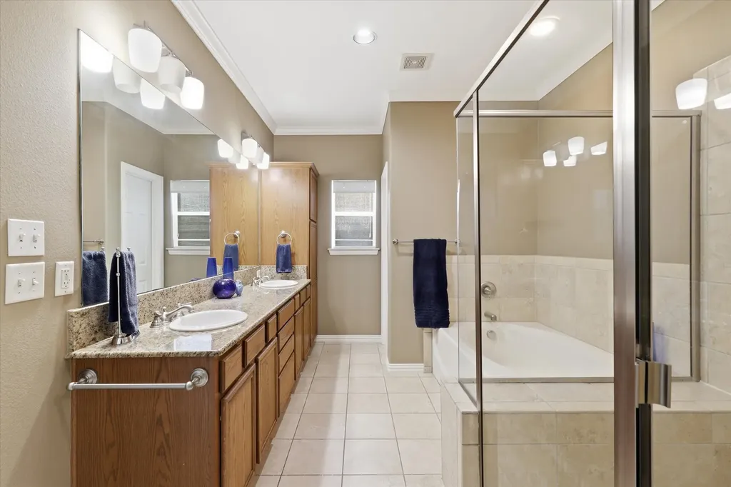 3111 Cedarplaza Lane Dallas TX 75235