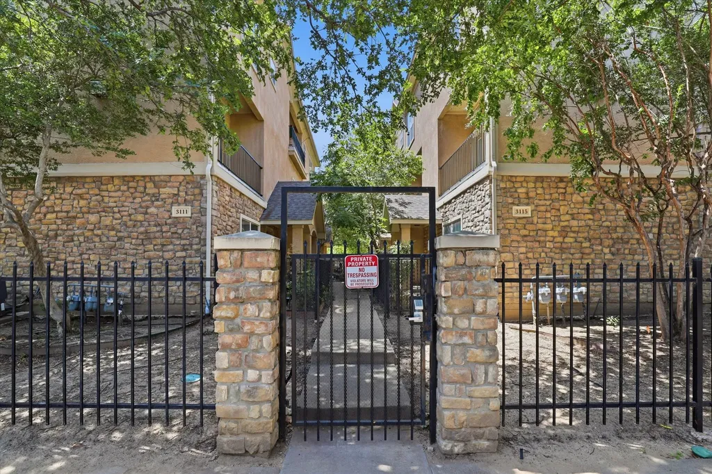 3111 Cedarplaza Lane Dallas TX 75235