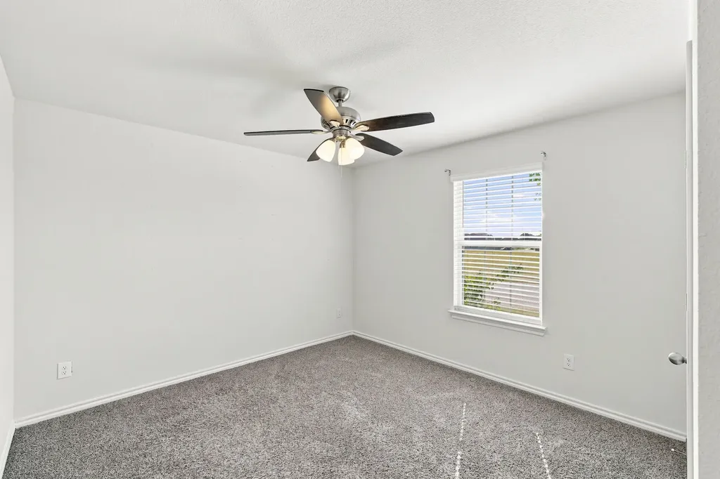 1100 Canterbury Lane Ennis TX 75119
