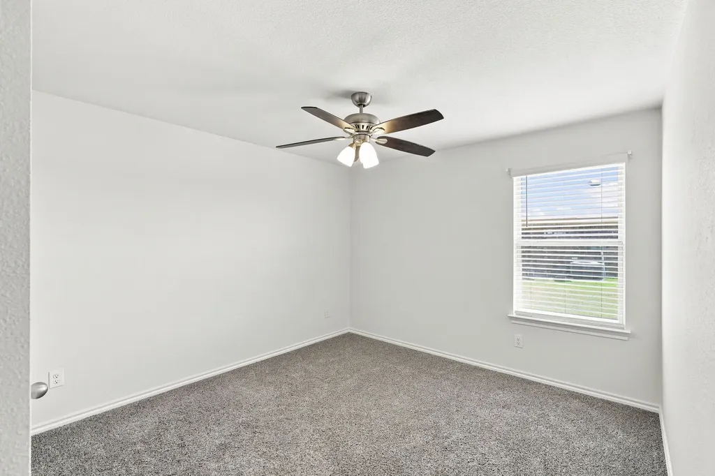 1100 Canterbury Lane Ennis TX 75119
