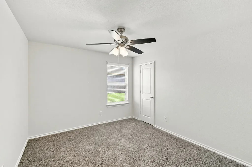 1100 Canterbury Lane Ennis TX 75119