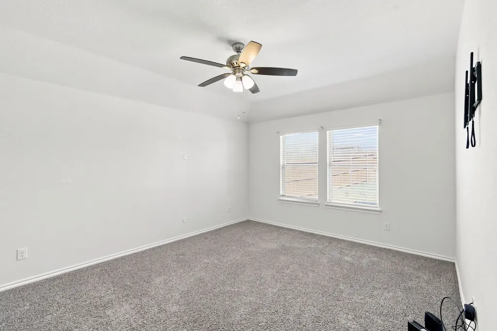 1100 Canterbury Lane Ennis TX 75119