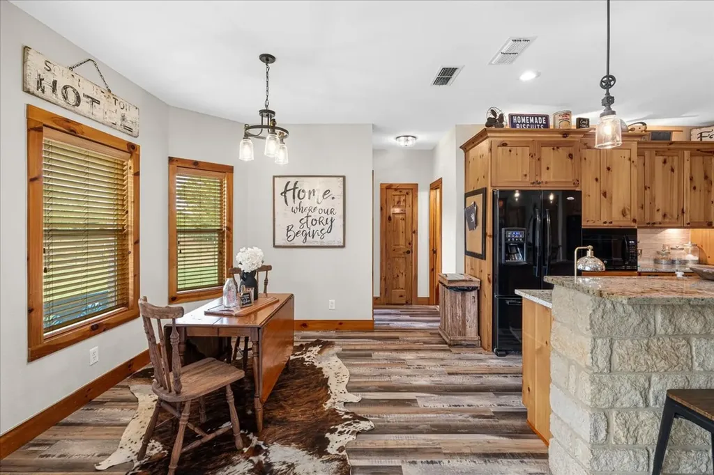 7303 S Us Highway 287 Corsicana TX 75109