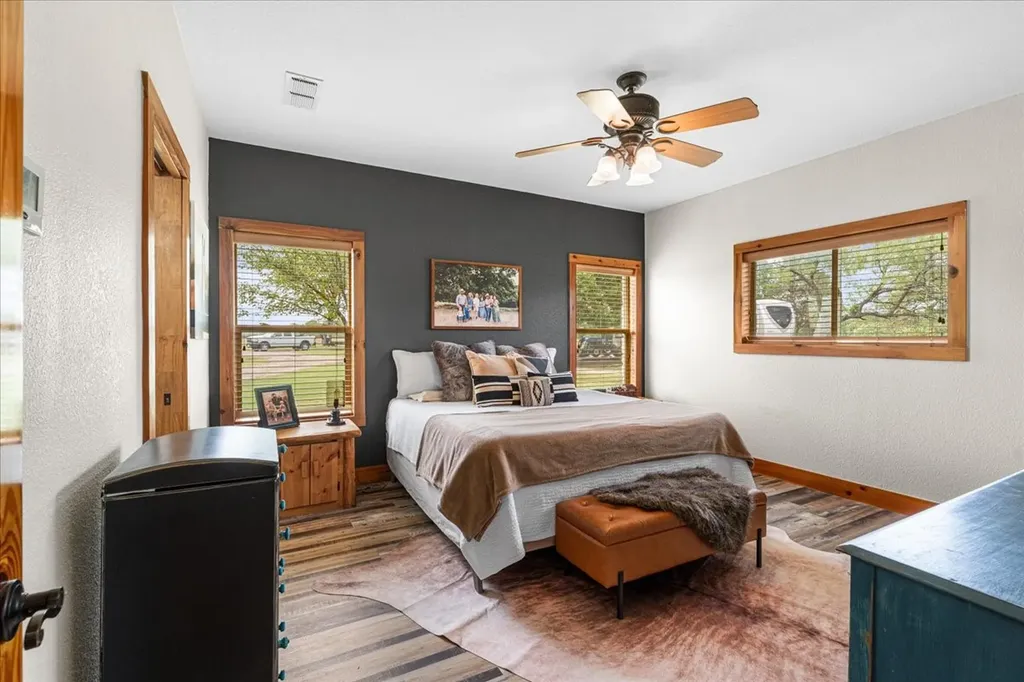 7303 S Us Highway 287 Corsicana TX 75109