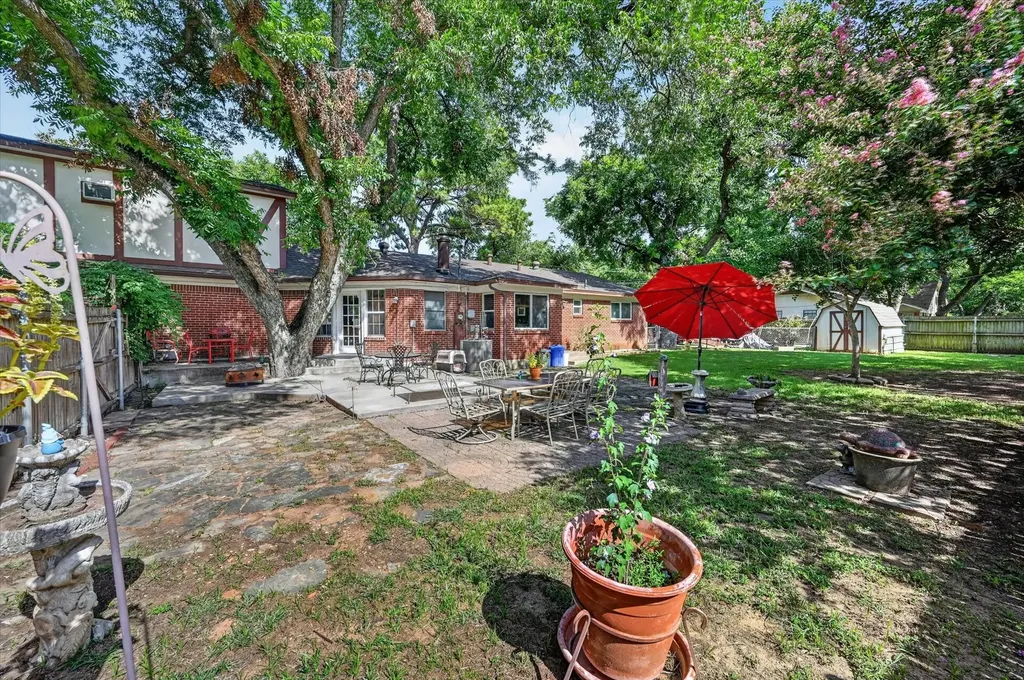 1800 Pecan Park Drive Arlington TX 76012