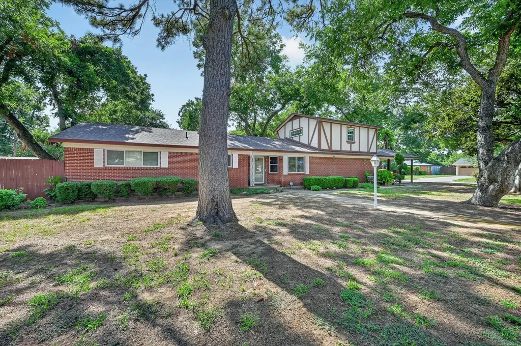 1800 Pecan Park Drive Arlington TX 76012