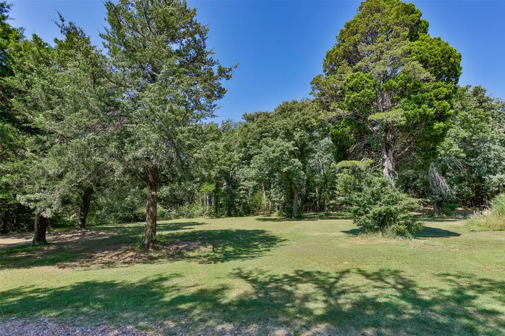 671 County Road 163 Gainesville TX 76240
