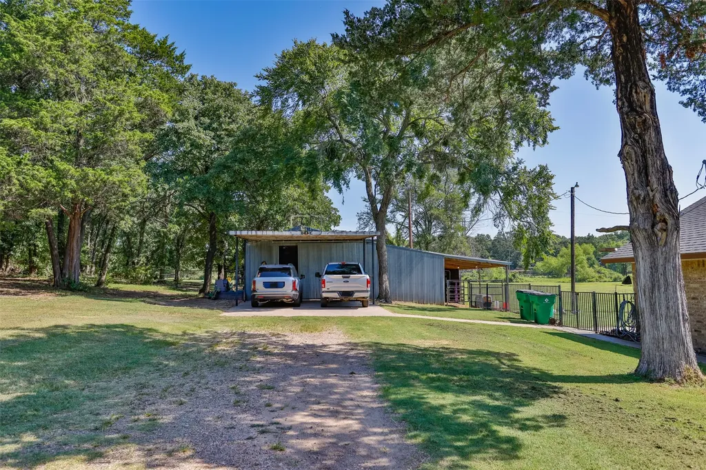 671 County Road 163 Gainesville TX 76240
