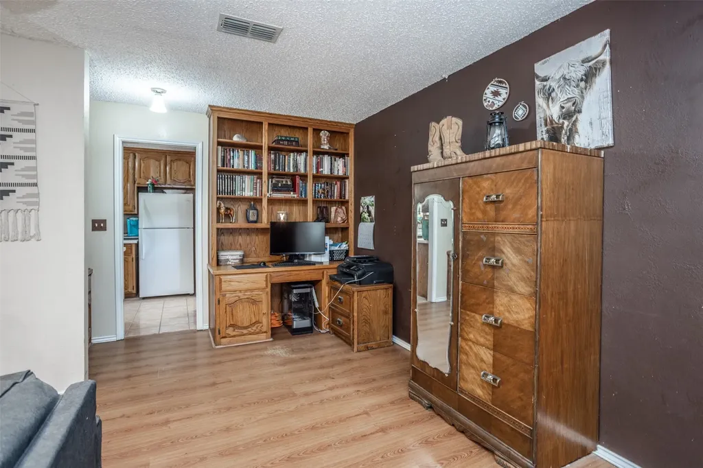 671 County Road 163 Gainesville TX 76240