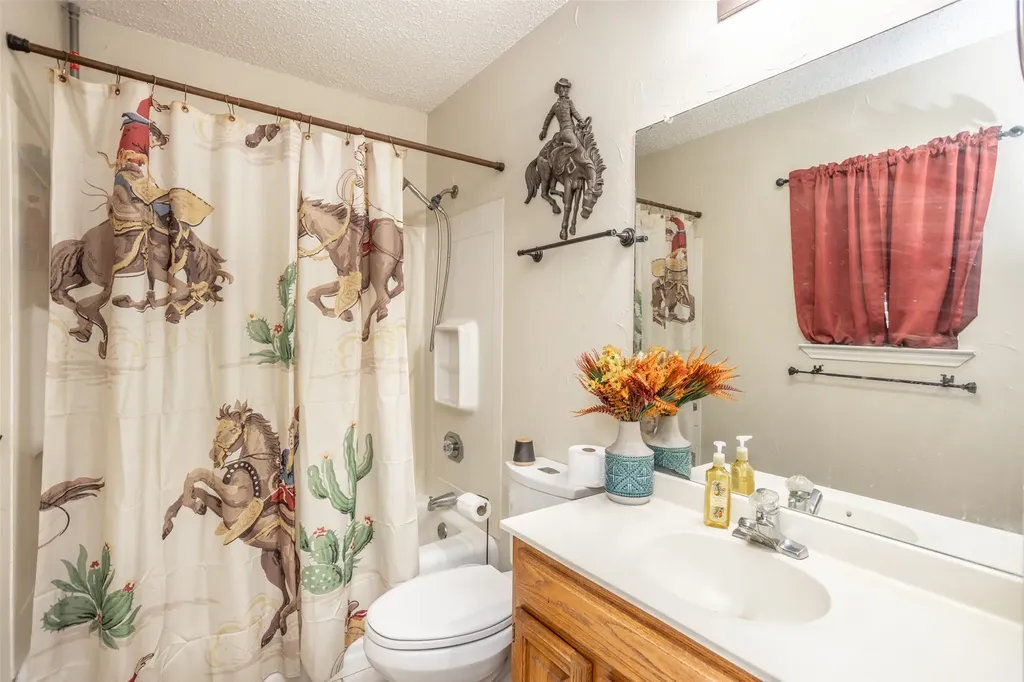 671 County Road 163 Gainesville TX 76240
