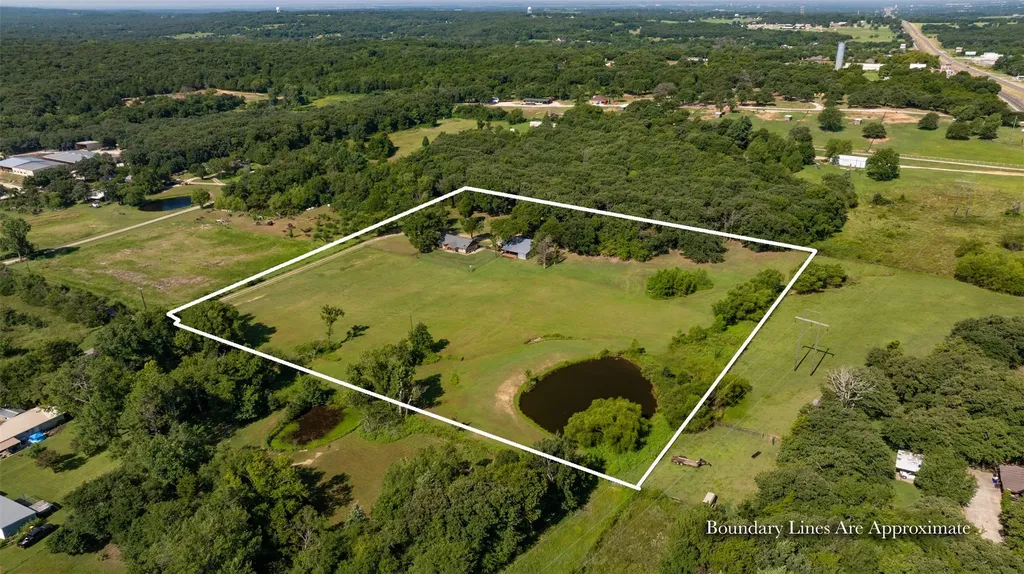671 County Road 163 Gainesville TX 76240