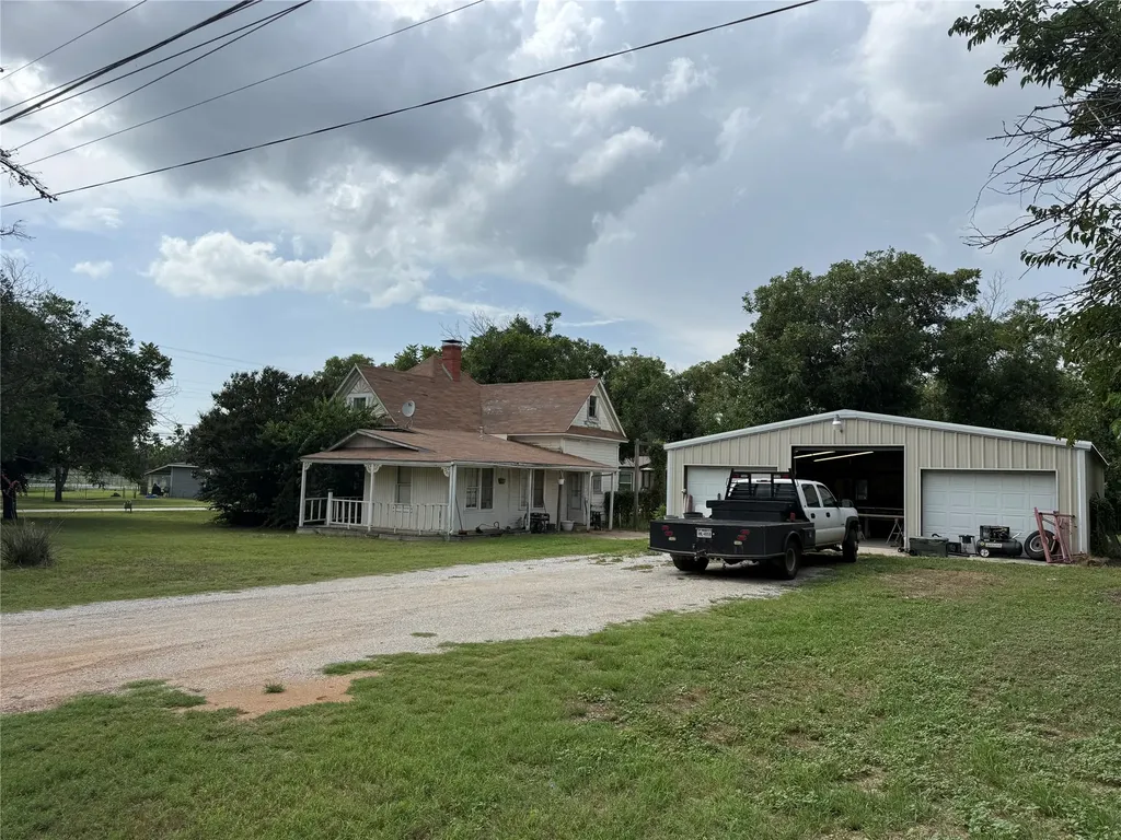 803 Third Street Bangs TX 76823