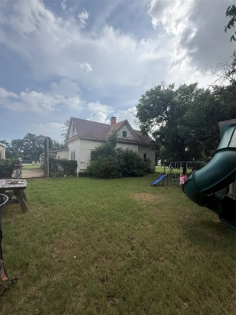 803 Third Street Bangs TX 76823
