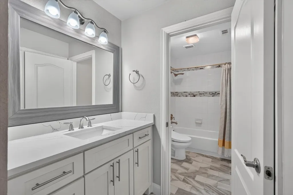 4209 Pinecreek Drive Rowlett TX 75088