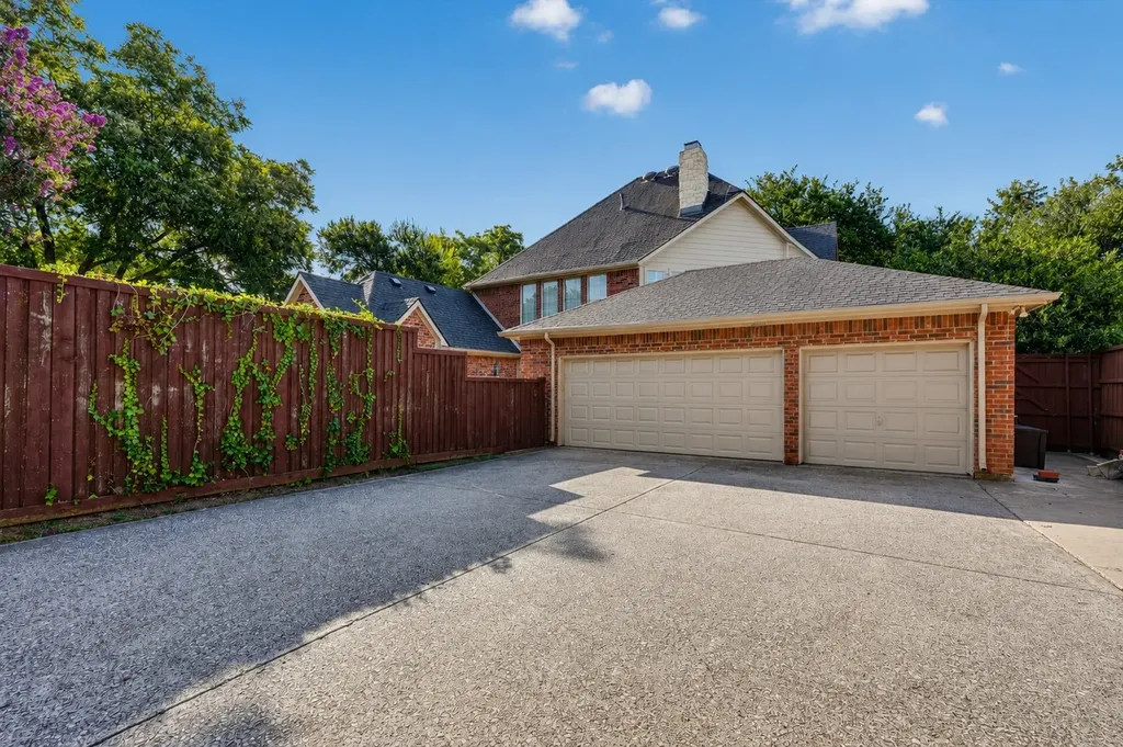 4209 Pinecreek Drive Rowlett TX 75088