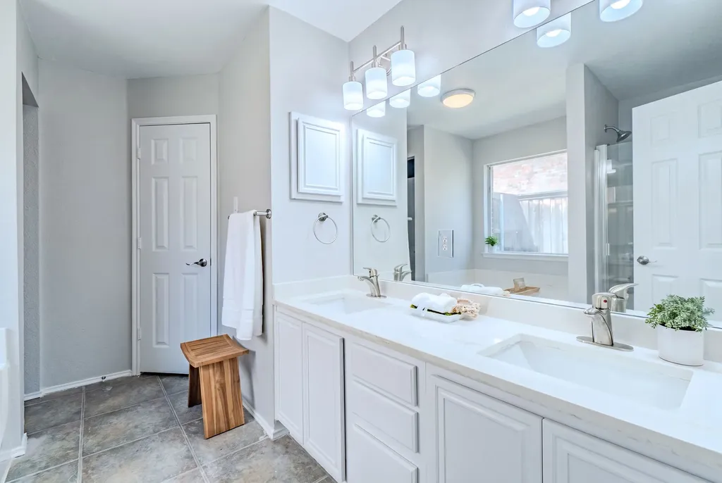 3901 Georgetown Drive Sachse TX 75048