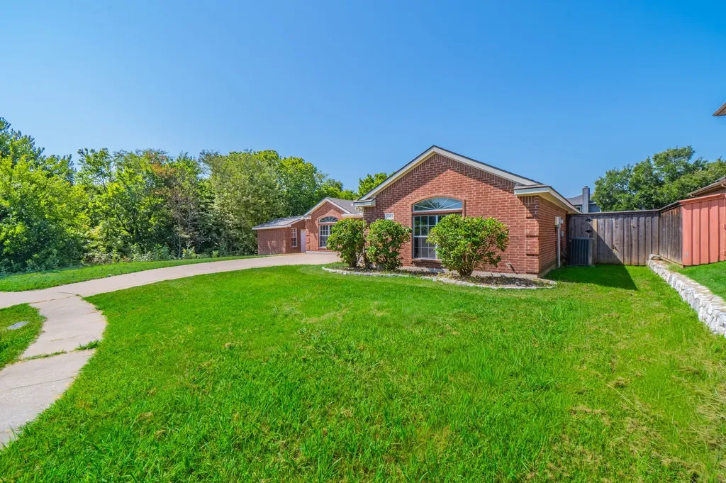 3901 Georgetown Drive Sachse TX 75048