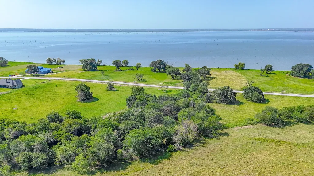 Lot 28 Triangle Shores Corsicana TX 75109