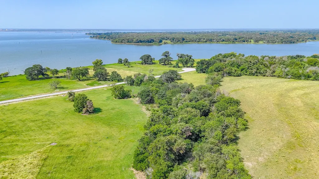 Lot 28 Triangle Shores Corsicana TX 75109