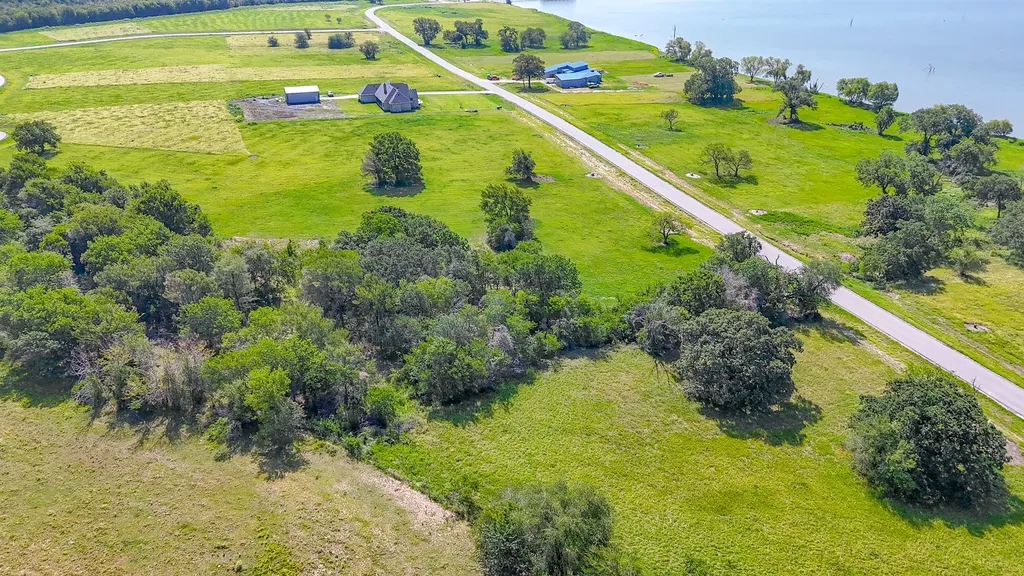 Lot 28 Triangle Shores Corsicana TX 75109