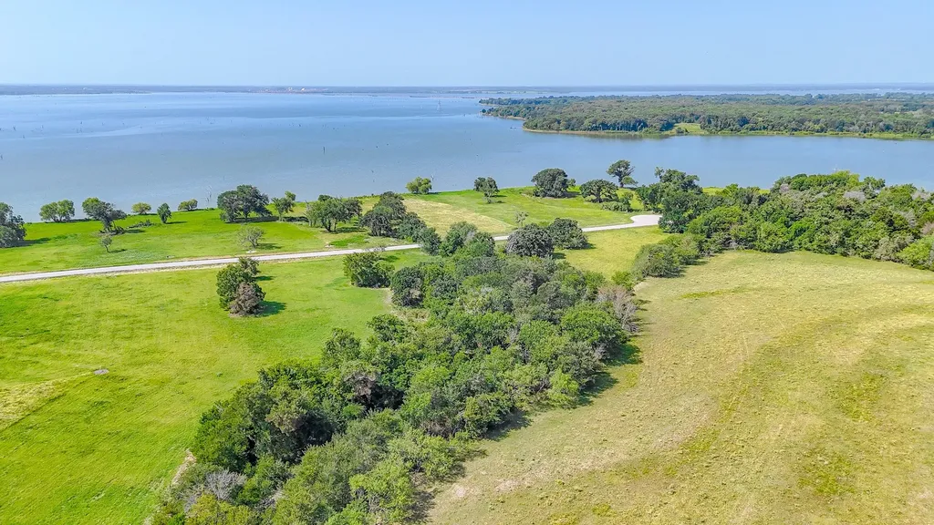 Lot 28 Triangle Shores Corsicana TX 75109