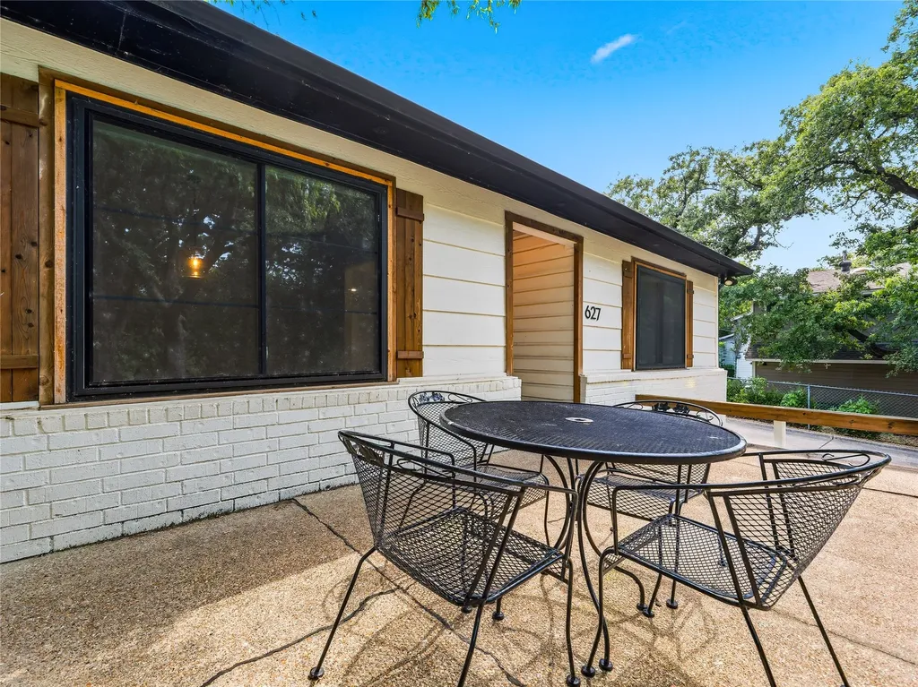 627 Francks Circle Shady Shores TX 76208