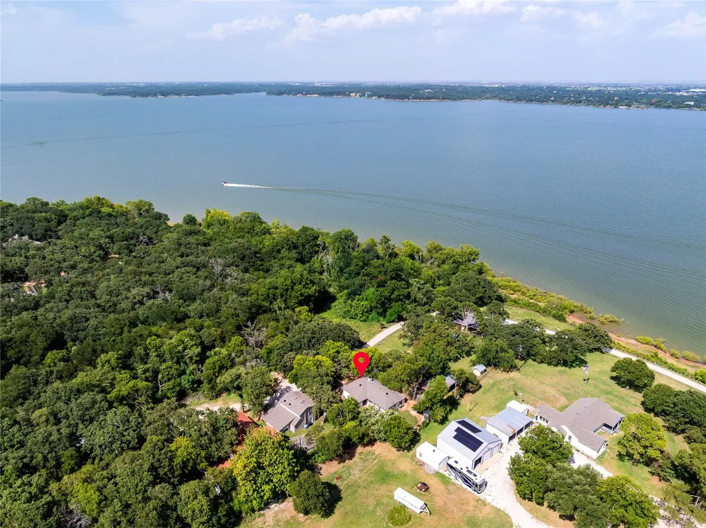 627 Francks Circle Shady Shores TX 76208